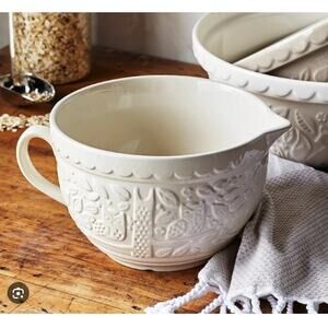 Mason Cash In the Forest Batter Bowl 2 Quart Earthenware Batter Bowl